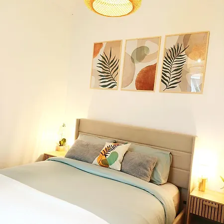 Charming 1 Bedroom In Upper Marais