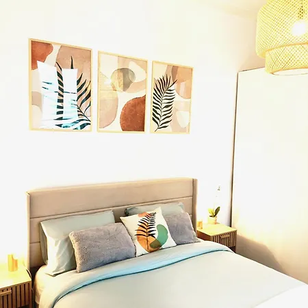 Charming 1 Bedroom In Upper Marais Lägenhet