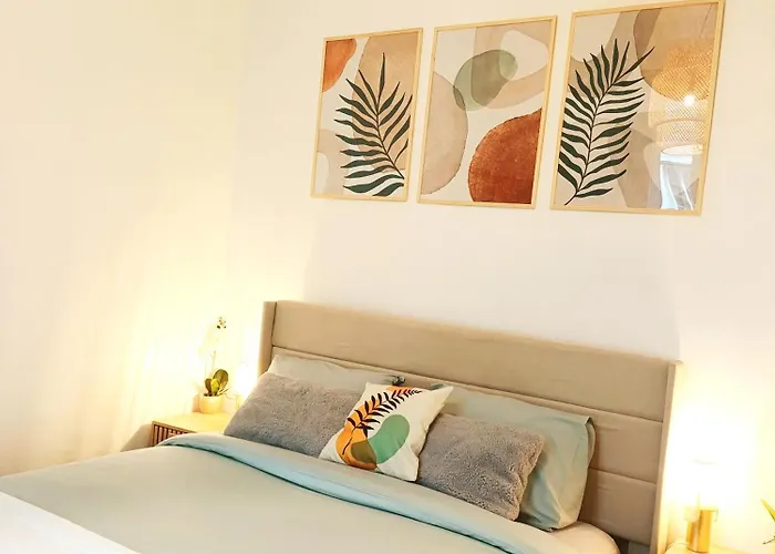 Charming 1 Bedroom In Upper Marais