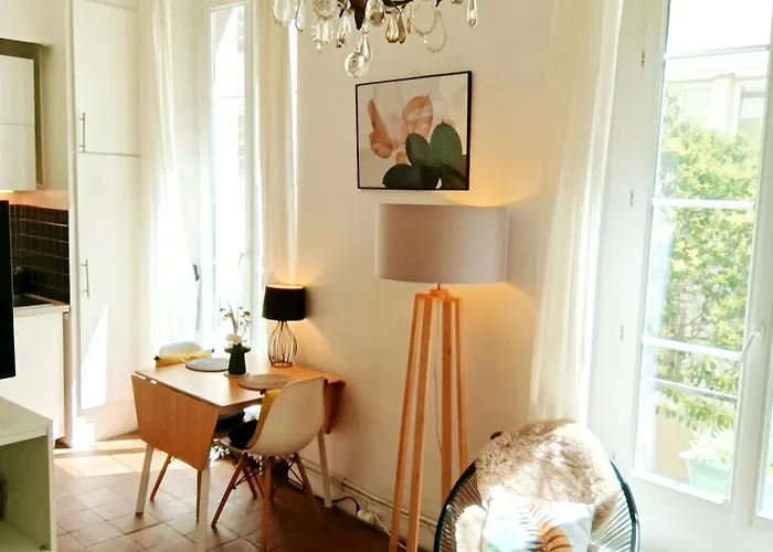 Charming 1 Bedroom In Upper Marais 公寓