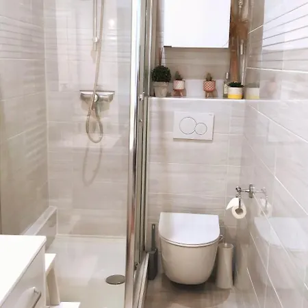 Apartament Charming 1 Bedroom In Upper Marais Paryż